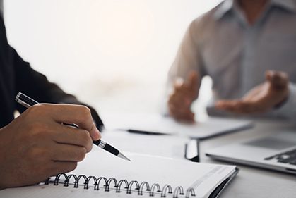 In Absprache mit dem Kunden wird ein detailliertes Anforderungsprofil aufgenommen